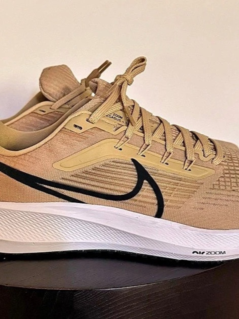 Nike Zoom Pegasus 39 TB-  gold dust -NWOT